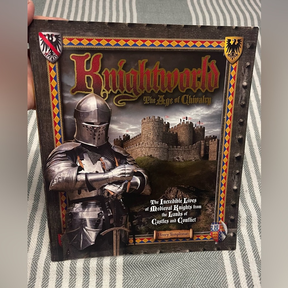 Knighthood:‎ the Age of Chivalry Book